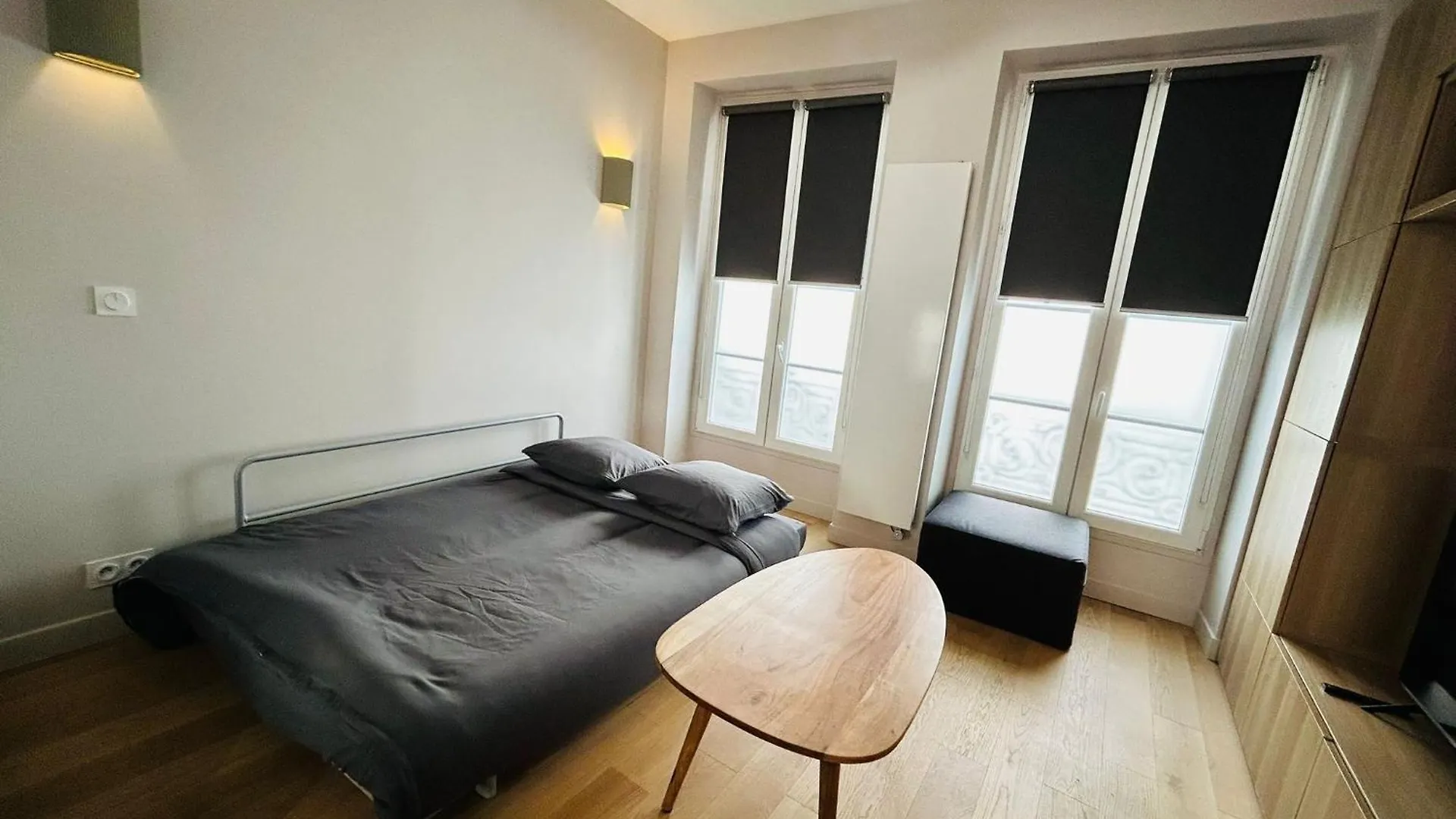 Enghien - New Studio Fully Furnished Parijs Frankrijk